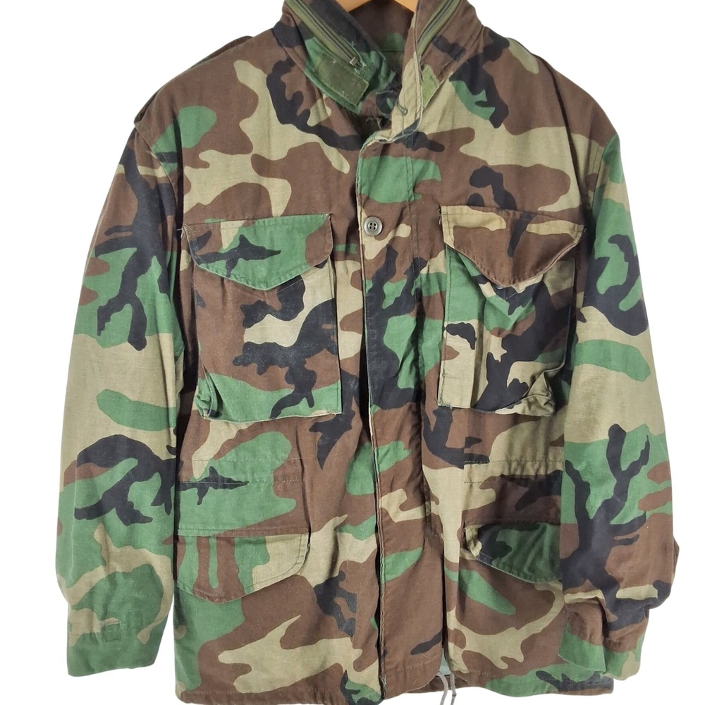 Vtg US Army M-65 Woodland Camo Field Jacket Scovill Brass Zip Medium
